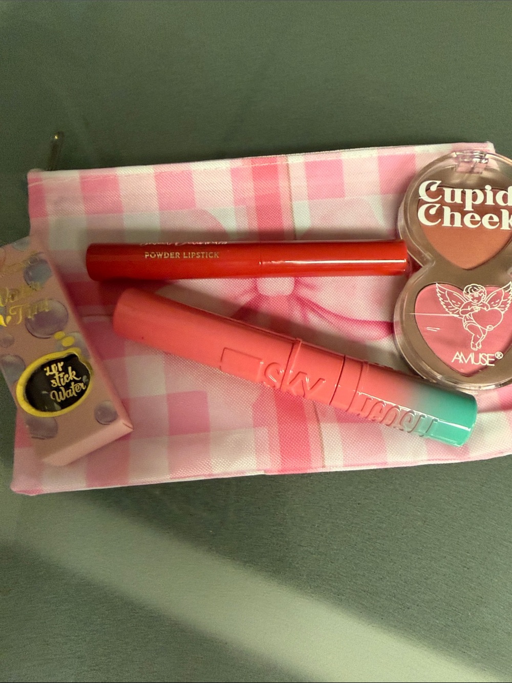 Makeup 💄 bundle Gingham Cosmetic Pouch - 4 makeup products